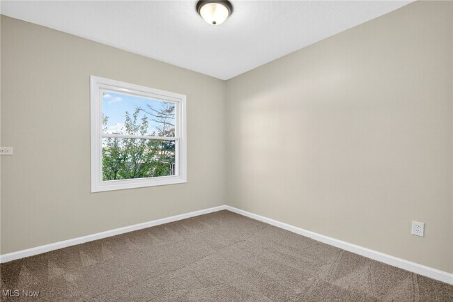 Building Photo - 2185 Stahl Rd