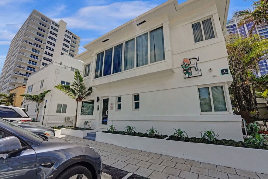 Building Photo - 3020 Seville St