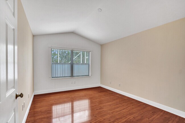 Building Photo - 6817 Barnwell Dr