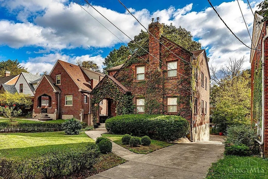 Primary Photo - 1054 Rutledge Ave