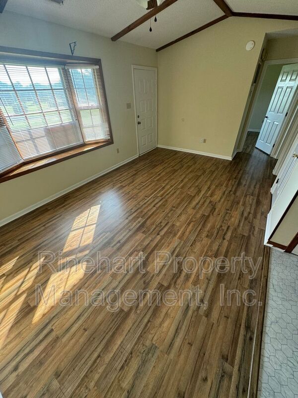 Building Photo - 444 Kimbrell St