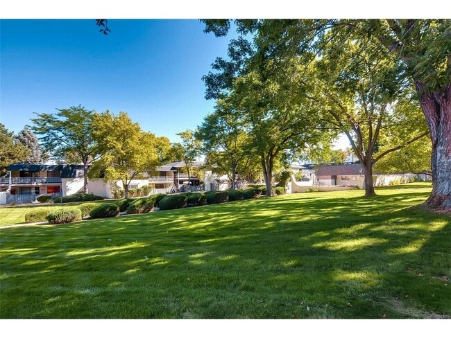 Building Photo - 3556 S Ivanhoe St