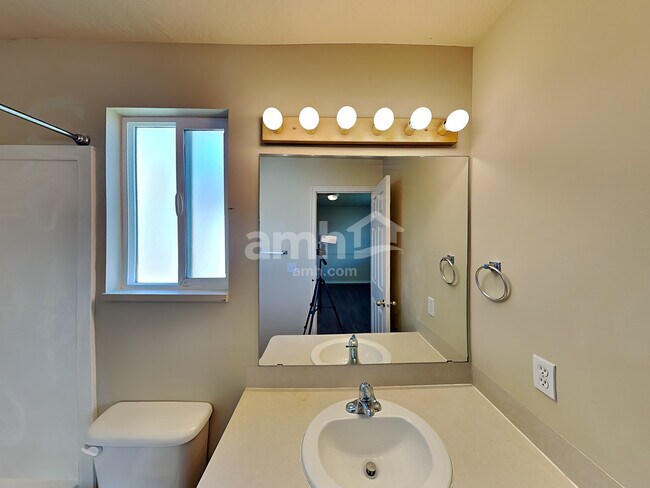 Building Photo - 2259 S 2635 W