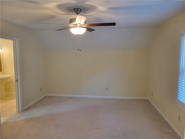 Building Photo - 1373 Camden Walk