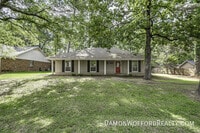 Building Photo - 502 Pelahatchie Shore Dr