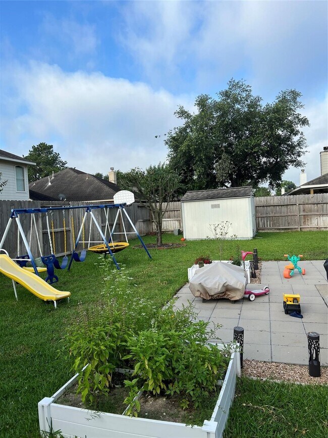 Building Photo - 11611 Canyon Breeze Dr