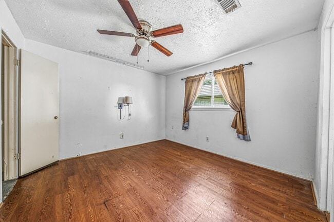Building Photo - 13139 Birch Grove Dr
