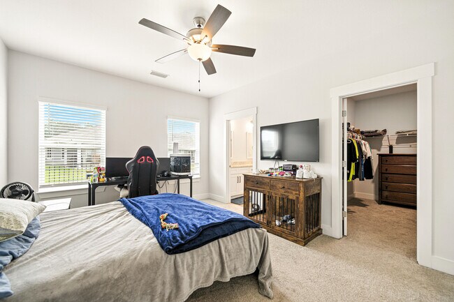 Building Photo - 228 Speckled Trout Ln N