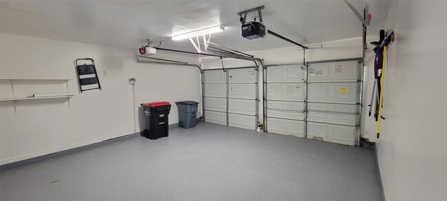 Building Photo - 4427 Eaglewood Trail Dr