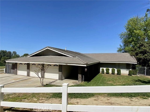 Building Photo - 2867 Shadow Canyon Dr
