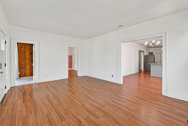 Building Photo - 2519 Stevens St