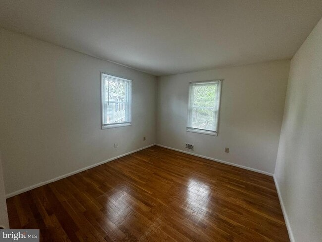 Building Photo - 2508 St John Pl