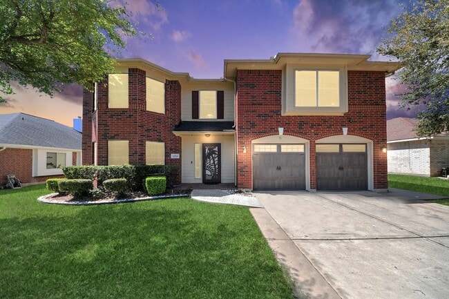 Building Photo - 12711 Laurel Bank Way