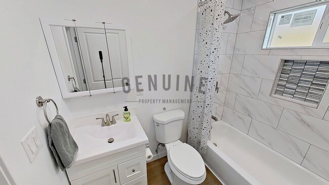 Building Photo - 8134 Poinsettia Dr