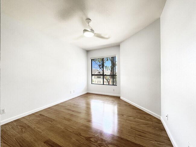 Building Photo - 1340C Moanalualani Place, #4C