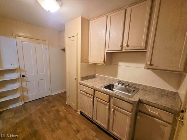 Building Photo - 267 E 250th St