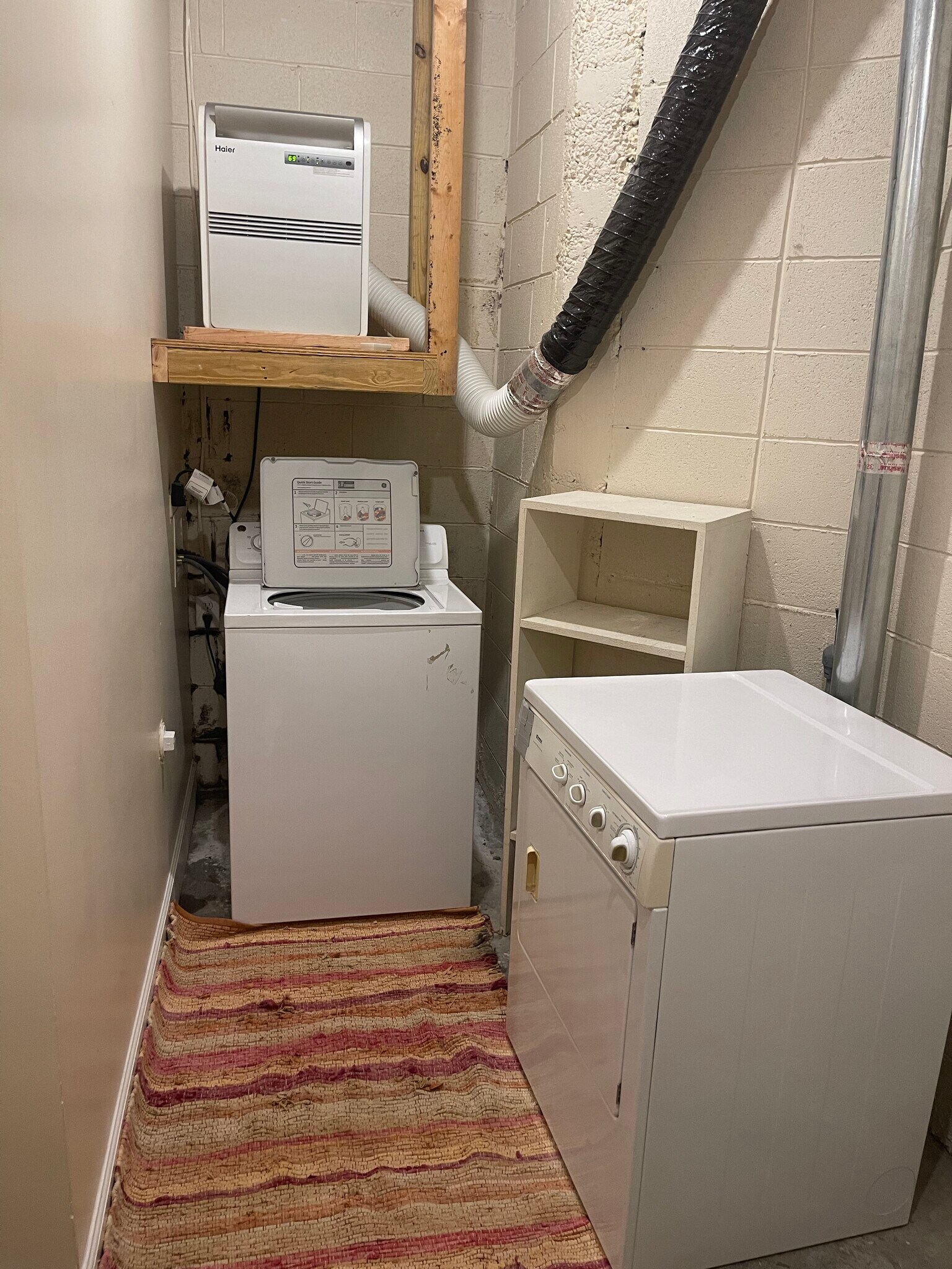 Laundry - 181 Redwood Ln