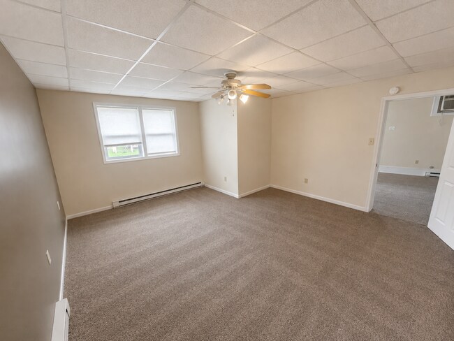 Building Photo - 1276 Main St