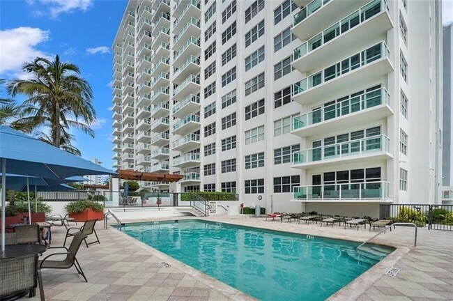Building Photo - 3550 Galt Ocean Dr