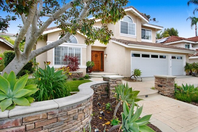 Building Photo - 3 Bed 2 1/2 Bath | 2 Story Home Lactated in Chapparrosa Park, Palisades, Laguna Niguel