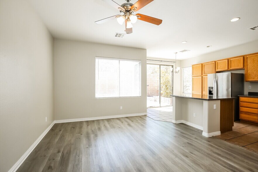 Building Photo - 8233 Apple Spice St