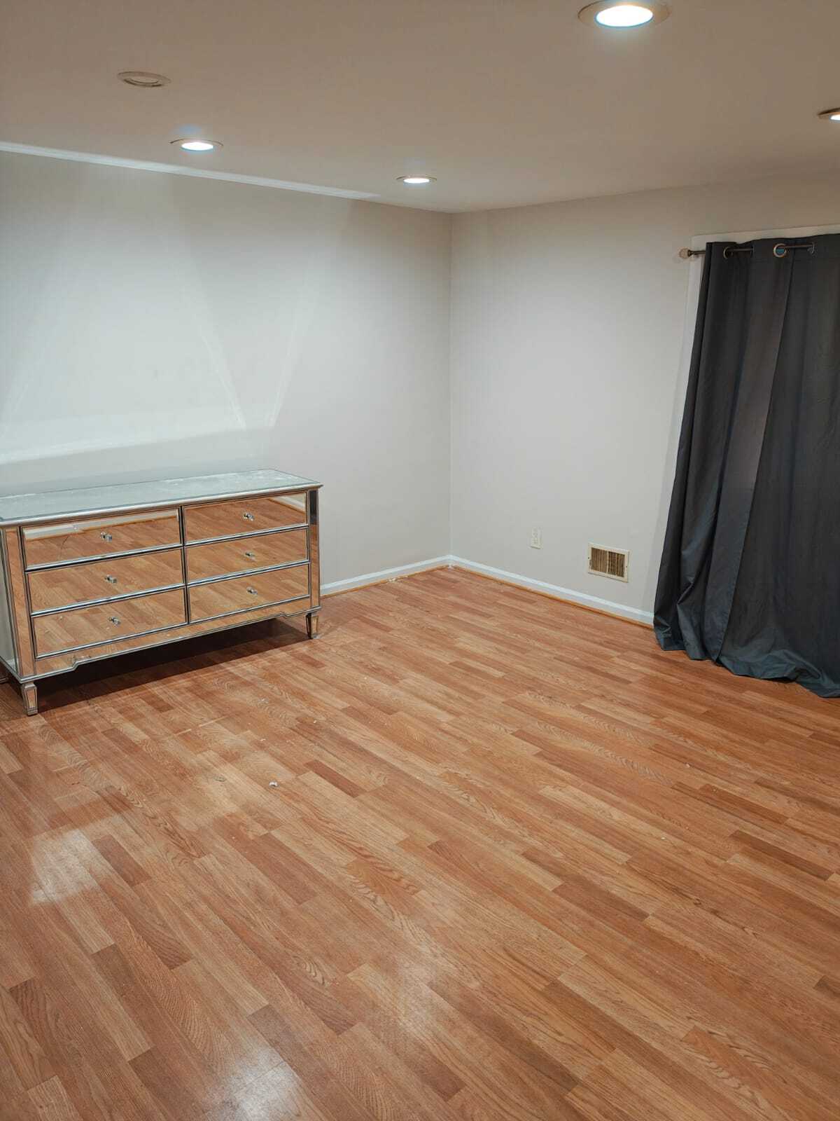 Building Photo - 234 E 9th Ave