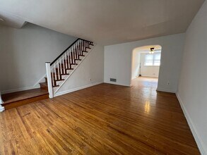Building Photo - 3 Bedroom In Drexel Hill