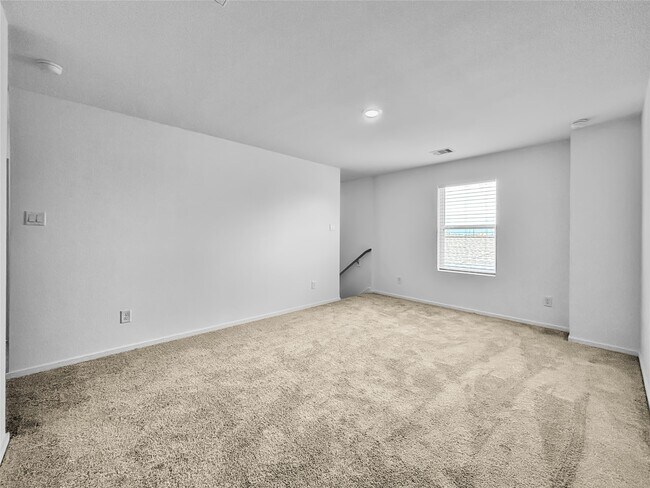 Building Photo - 5818 Starling Dr