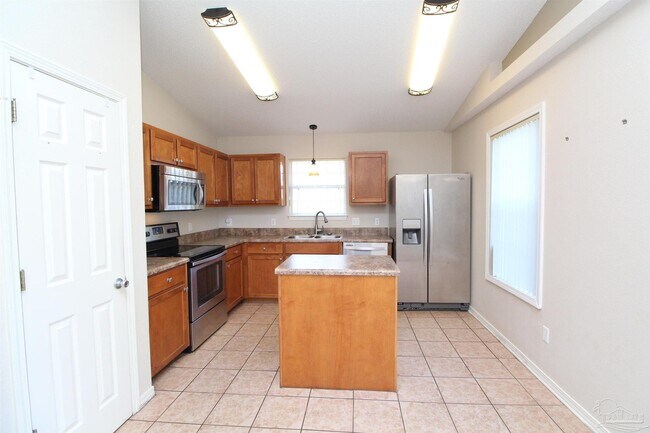 Building Photo - 7908 Cayenne Way