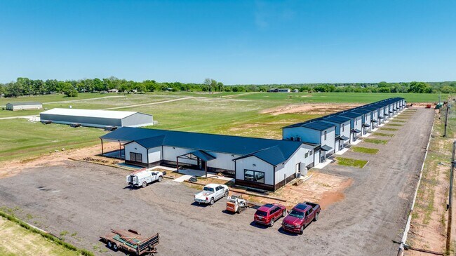 Building Photo - 12571 Highway 77 - 103