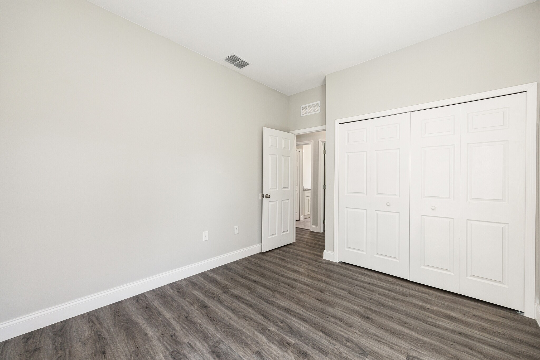 Building Photo - 5998 SW 154th Street Rd