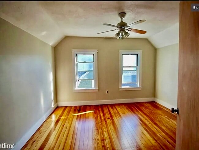 Building Photo - 14 Dow St