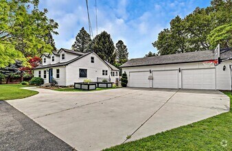Building Photo - 4100 N Bodenheimer St