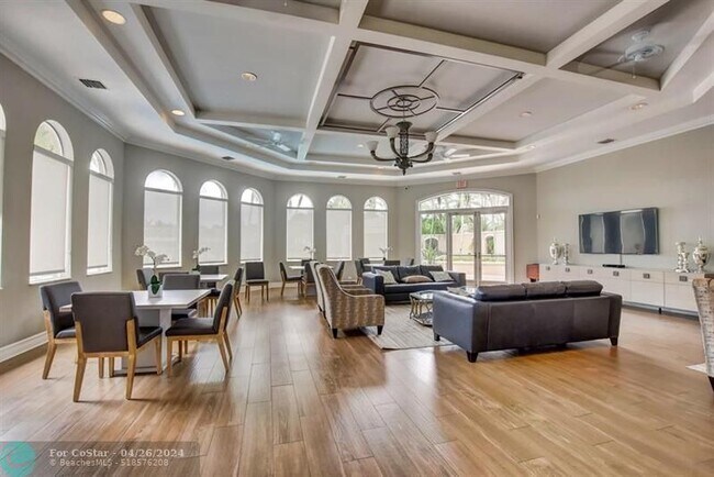 Building Photo - 19084 Skyridge Cir