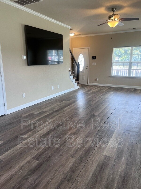 Building Photo - 2103 Shell Rd