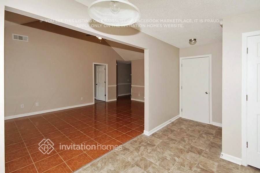 Building Photo - 4937 Bryant Dr