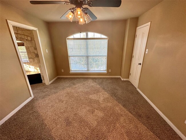 Building Photo - 3713 Broadwinged Hawk Cove