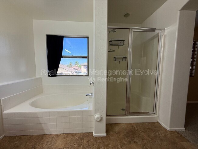 Building Photo - 8014 W Pima St