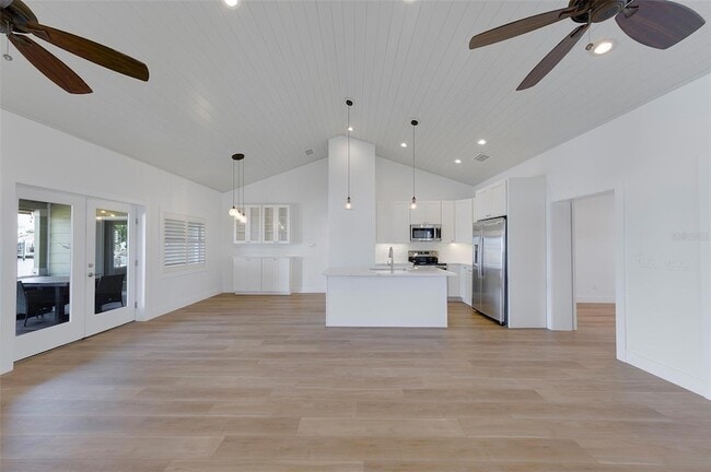 Building Photo - 210 176th Terrace E
