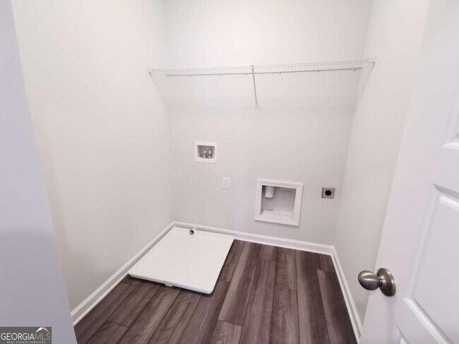 Building Photo - 159 Station Overlook Dr