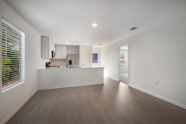 Building Photo - 13523 Verplank Bnd