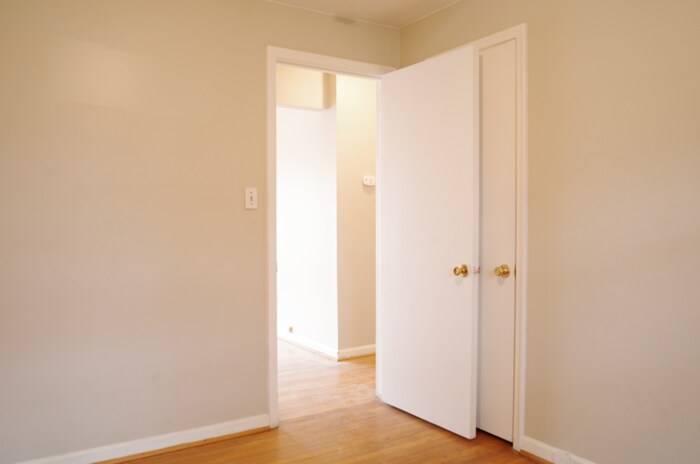 Building Photo - 17252 Sunnybrook Dr