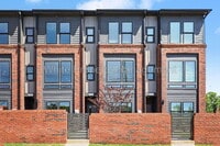 Building Photo - 2146 N Graham St