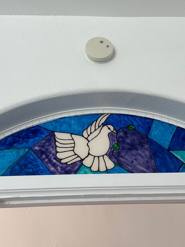 Building Photo - Spacious 4-Bedroom Home with Office, 3 Full Baths, and Modern Amenities