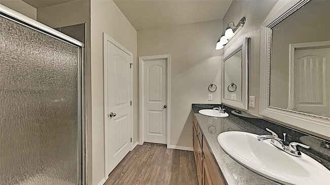 Building Photo - 4601 Oasis Ln
