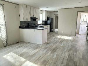Building Photo - 145 Lynn Ln