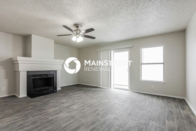 Building Photo - 3 Bedroom Pet-Friendly Home in CONVERSE, TX with Main Street Renewal