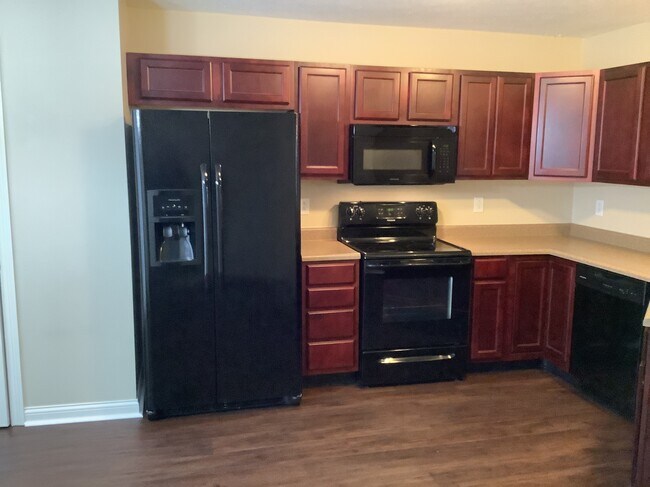 Building Photo - 681 Bridgebend Run