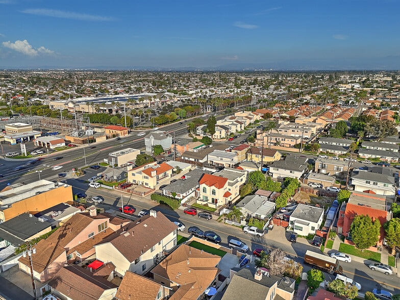 Building Photo - 17054 A Ln