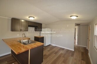 Building Photo - 11049 Stephens Rd